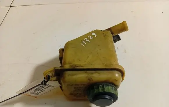 Volkswagen Touareg I Power steering fluid tank/reservoir 7L0422371B