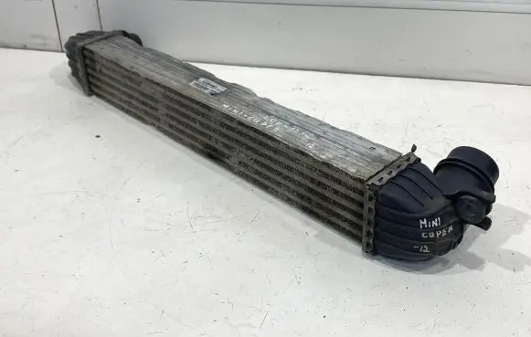 Mini Cooper Countryman R60 Intercooler radiator 8506904 W1904002 702121310