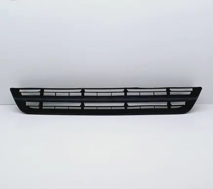 Ford Focus Front bumper lower grill 2M51A018A58ADW