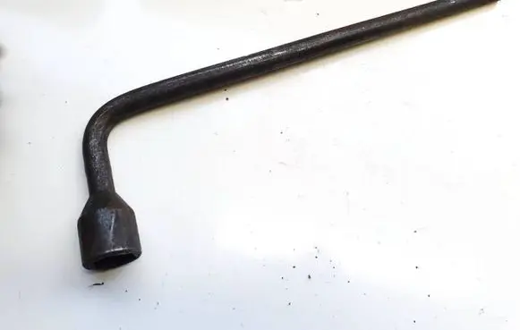 Mercedes-Benz Sprinter W901 W902 W903 W904 Wheel nut wrench 0015810201