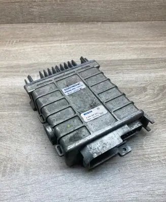 Volkswagen Golf II Engine control unit/module ECU 811907383 0285007001
