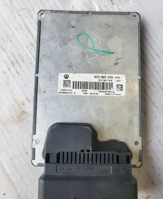 Volkswagen PASSAT B7 Suspension control unit/module 3C0907376 S180031101C