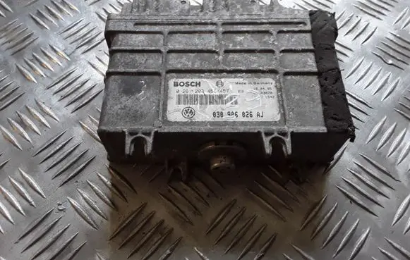 Volkswagen Polo III 6N 6N2 6NF Engine control unit/module 030906026AJ 0261203456