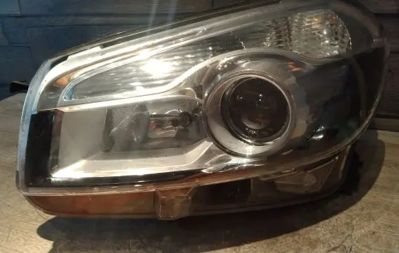 Nissan Qashqai+2 Headlight/headlamp 1LL01033513