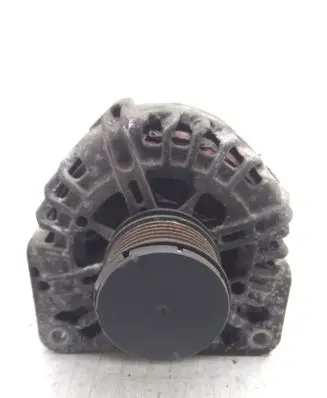 Renault Megane III Generator/alternator 2606272B