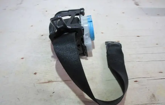 Mercedes-Benz CLA C117 X117 W117 Front seatbelt A1178601385