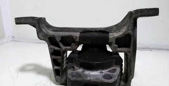 Volvo C30 Engine mount bracket 326B21L