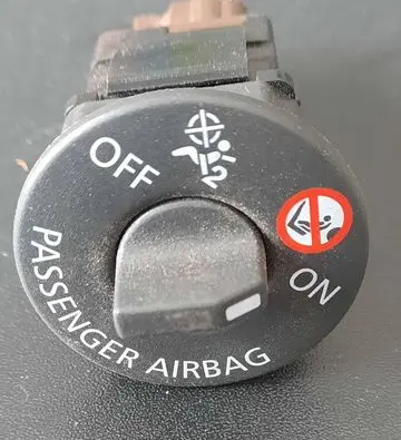 Renault Trafic III (X82) Passenger airbag on/off switch 681995290R