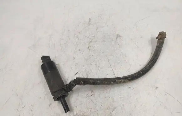 BMW 5 E60 E61 Windscreen/windshield washer pump 3130670001