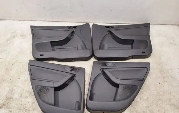 Skoda Yeti (5L) Door card panel trim set 