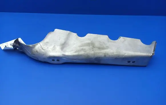 BMW 7 E65 E66 Exhaust heat shield 7797684 779768404