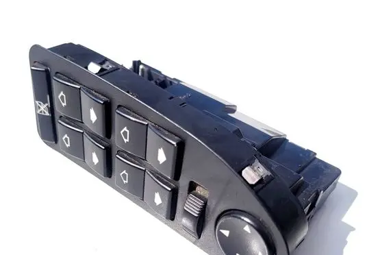 BMW 5 E39 Other switches/knobs/shifts 8380646 371709 9913