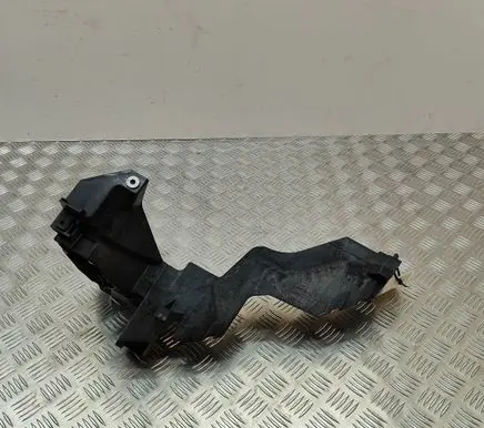 Audi Q7 4M Headlight/headlamp mounting bracket 4M0805607B