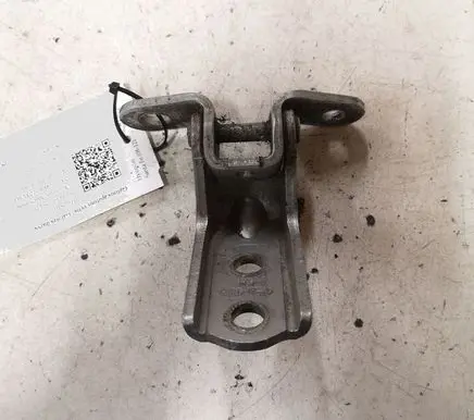 Hyundai Santa Fe Rear door lower hinge