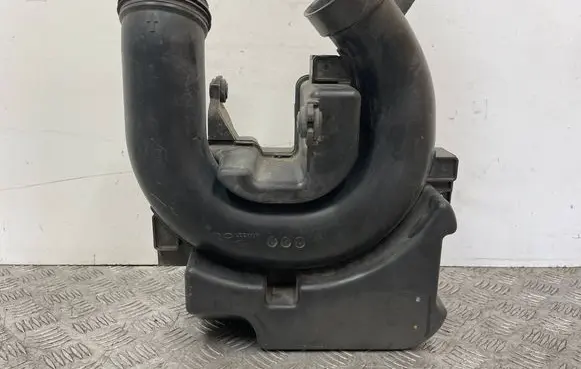 KIA Ceed Air filter box 28221J7000 28220J7000