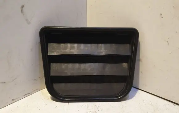Volvo S60 Quarter panel pressure vent 
