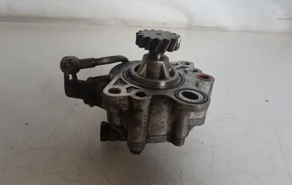 Mitsubishi Pajero Vacuum pump