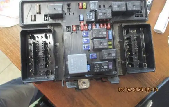 Ford S-MAX Fuse box set FG9T14A067KB G2811MADE 20002515