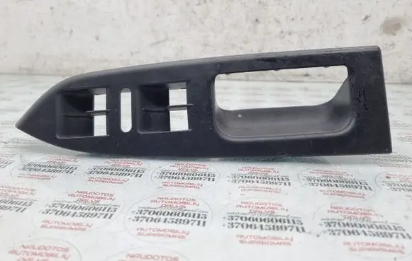 Volkswagen Touran I Front door window switch trim 1T1867371F