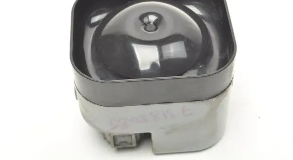 Volvo V70 Alarm system siren 8637399