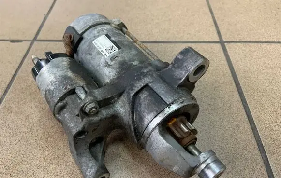 Audi A6 S6 C7 4G Starter motor 06E911024A