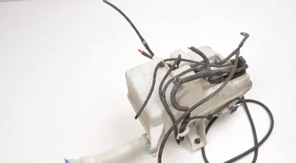 Volvo V40 Windshield washer fluid reservoir/tank 31391615