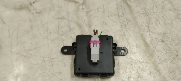 Audi A3 8Y Keyless (KESSY) go control unit/module 5wa959436p