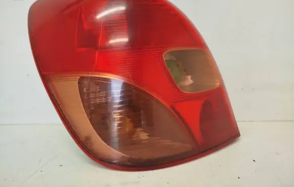 Toyota Corolla Verso E121 Rear/tail lights E49824