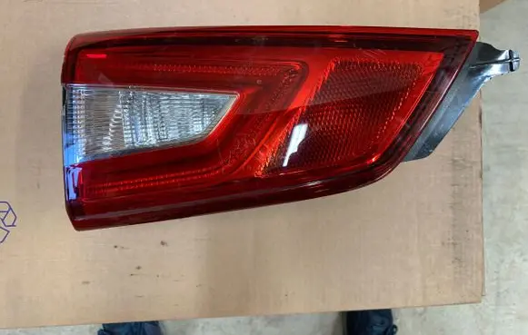 Nissan Qashqai Tailgate rear/tail lights 265554EA5D 265554EA5CC
