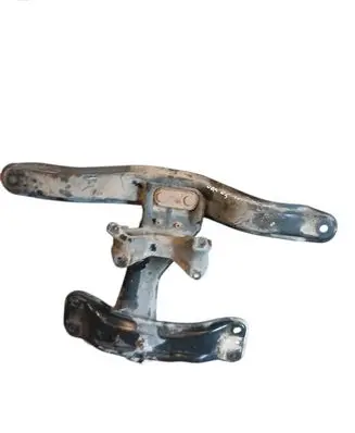 Subaru Outback Gearbox mounting bracket