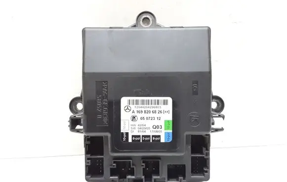Mercedes-Benz A W169 Door central lock control unit/module A1698206826