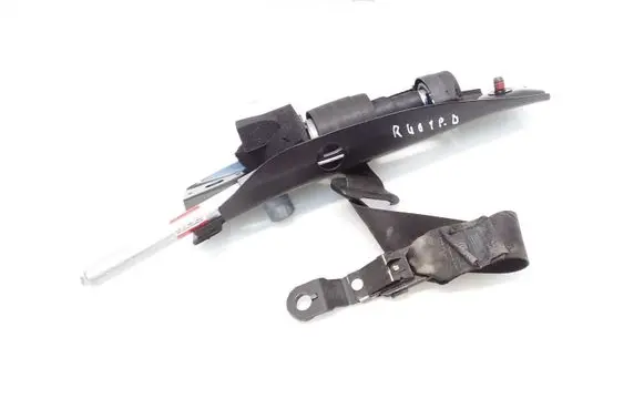 Volvo V70 Front seatbelt 39865061