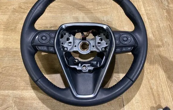 Toyota C-HR I Steering wheel