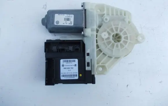 Volkswagen Golf VI Front door window regulator motor 5K0959793