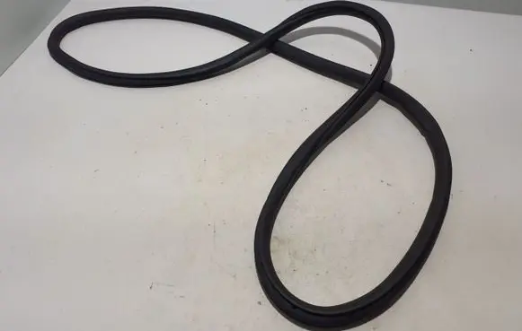 Mercedes-Benz C W206 Front door rubber seal 