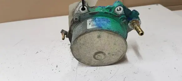 Vacuum pump