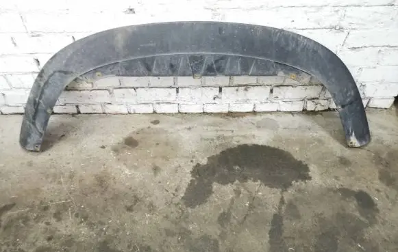Volkswagen PASSAT B6 Front bumper lip 