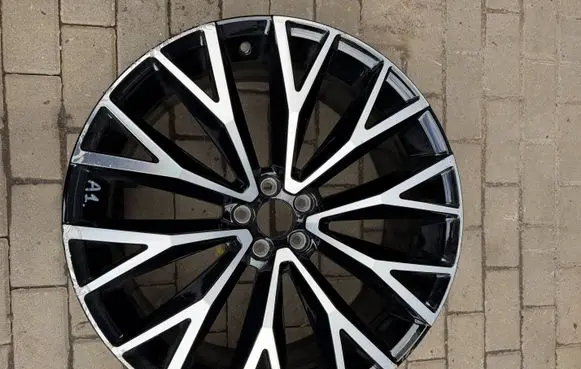 Volvo XC60 R22 alloy rim 31454682
