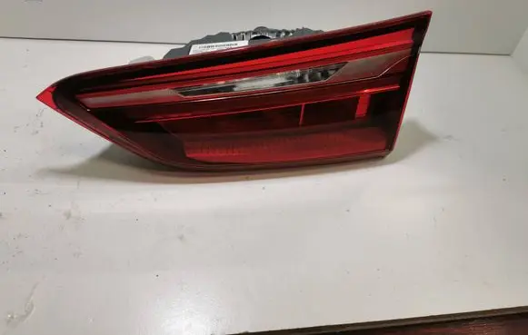 BMW X1 F48 F49 Tailgate rear/tail lights 7350696 301201