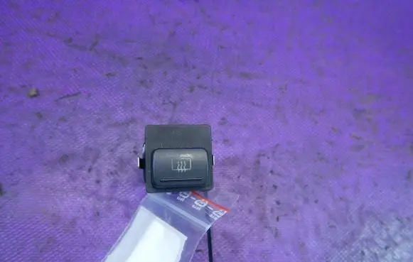 Skoda Fabia Mk2 (5J) Windscreen/window heater switch 5J0959621A