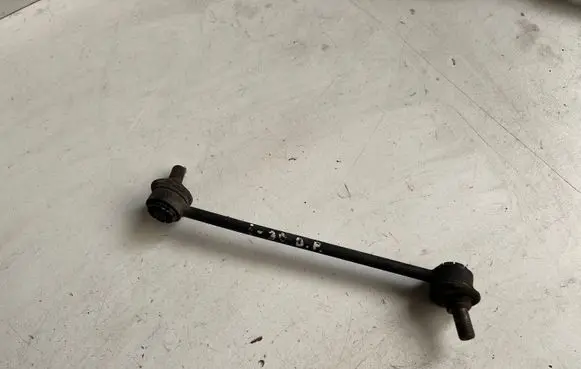 Front anti-roll bar/stabilizer link