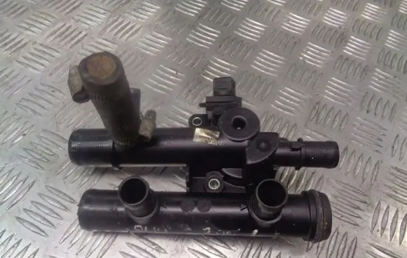 Renault Laguna II Thermostat housing 