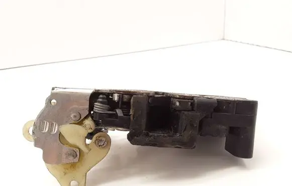 Alfa Romeo 156 Front door lock