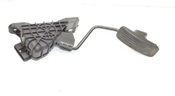 Mazda 3 II Accelerator throttle pedal BBL441600