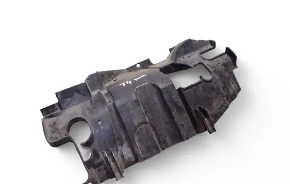 Volkswagen Transporter - Caravelle T4 Battery tray heat shield 7D0915438C