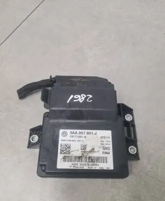Volkswagen PASSAT B7 Hand brake control module 3AA907801J 19171201A