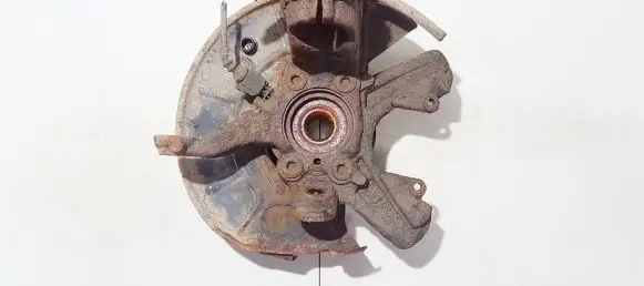 Skoda Octavia Mk2 (1Z) Front wheel hub