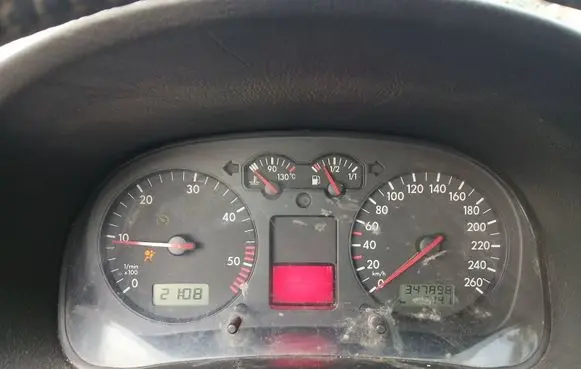 Volkswagen Golf IV Speedometer (instrument cluster) 1J0920826C 3493000089 0263637063