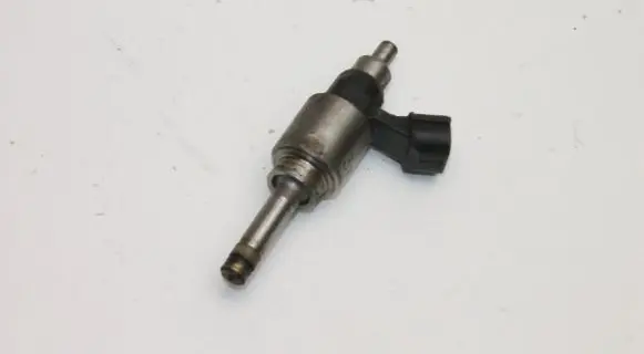 Subaru BRZ Fuel injector 16611JB000