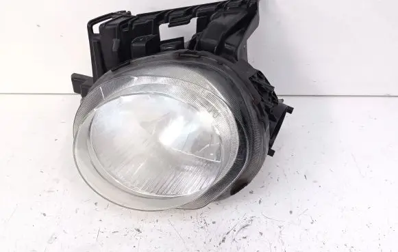 Nissan Juke I F15 Headlight/headlamp HCR660 HCHR772